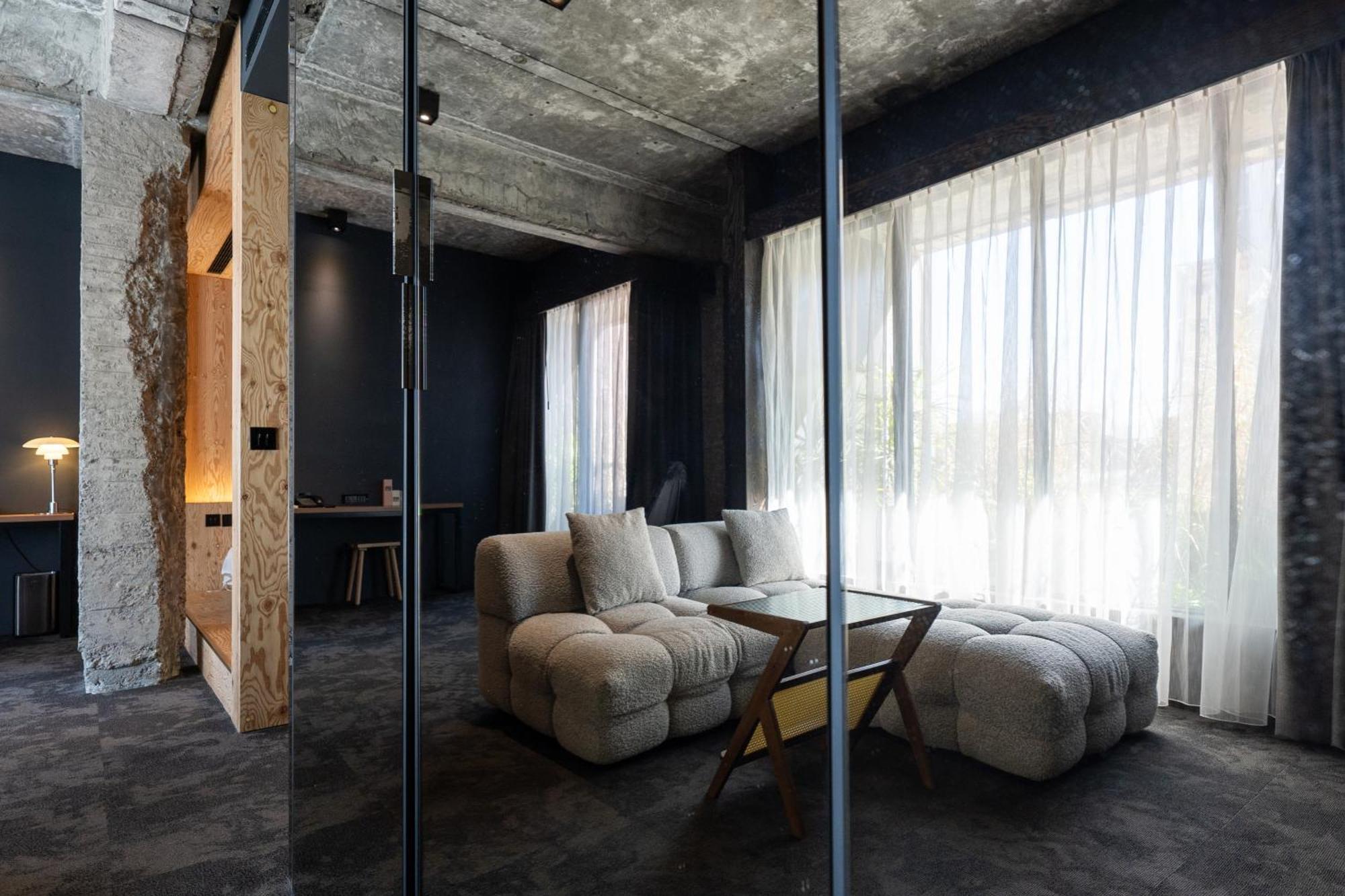 Sof Hotel Taizhong Zewnętrze zdjęcie
