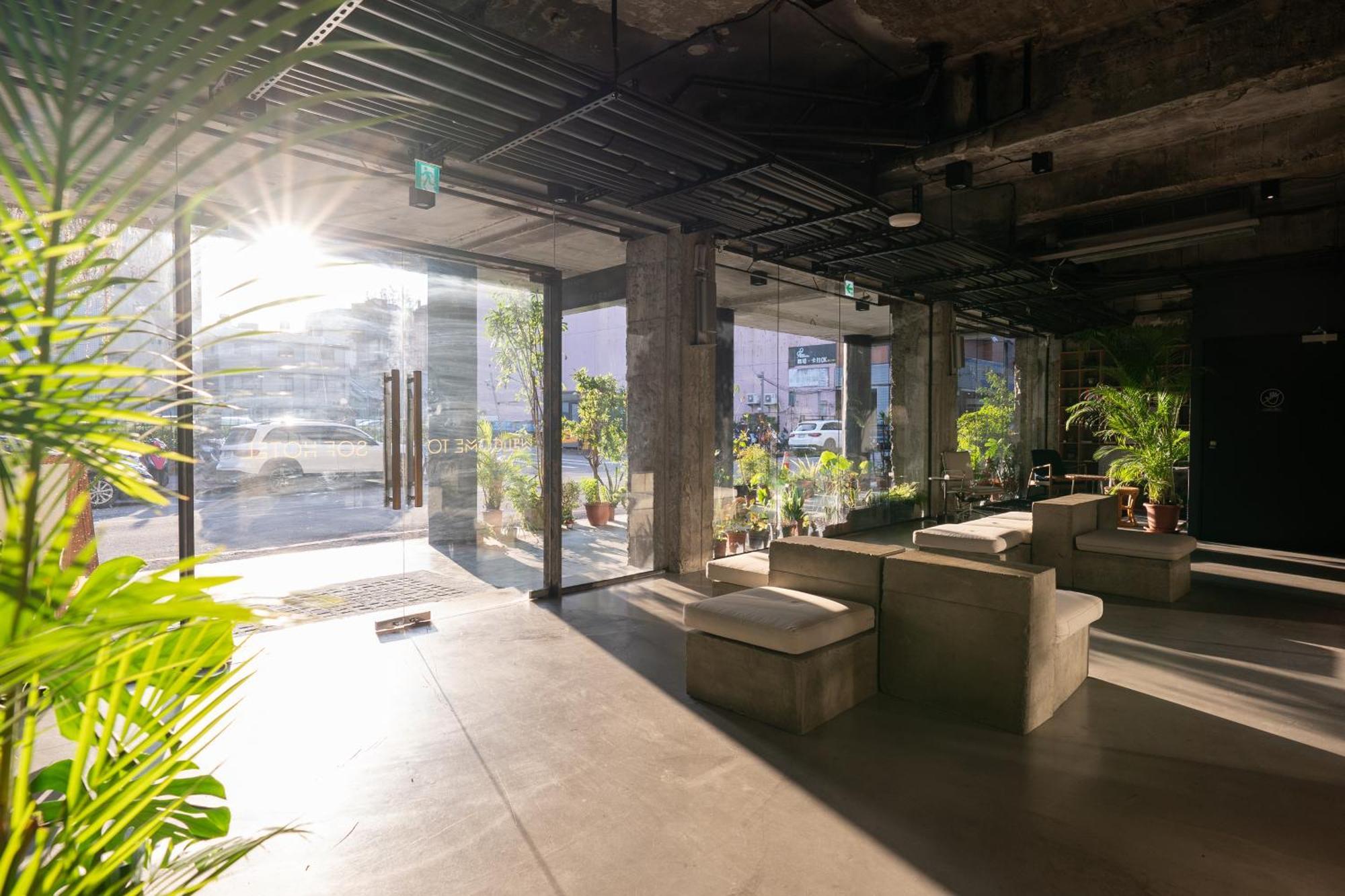 Sof Hotel Taizhong Zewnętrze zdjęcie